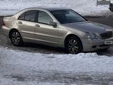 Mercedes-Benz C 180 2001 года за 2 500 000 тг. в Кокшетау