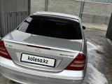 Mercedes-Benz C 320 2002 годаүшін3 100 000 тг. в Алматы – фото 3