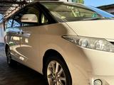 Toyota Estima 2013 годаfor8 000 000 тг. в Алматы – фото 2