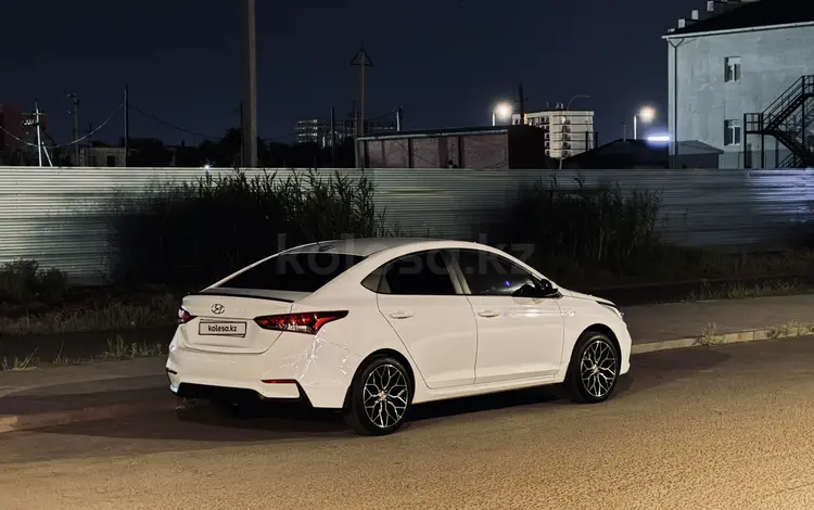 Hyundai Solaris 2019 годаүшін4 500 000 тг. в Атырау