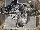 Крышка двигателя передняя TY LC 200 4.5 дизель за 80 000 тг. в Костанай