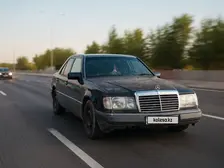 Mercedes-Benz E-Class, 1990