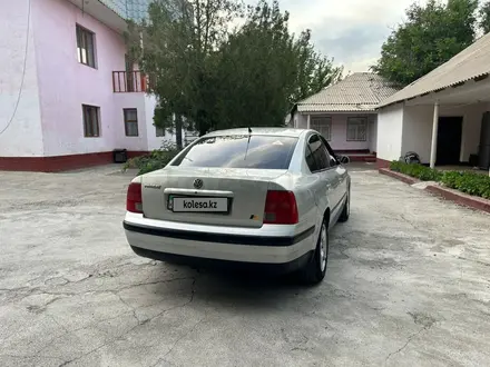 Volkswagen Passat 1997 года за 1 500 000 тг. в Шымкент – фото 7