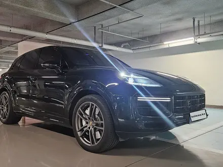 Porsche Cayenne 2021 года за 54 226 400 тг. в Алматы – фото 2