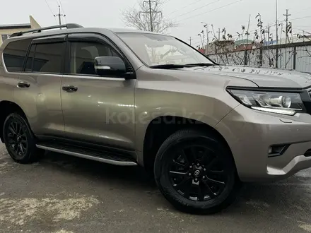 Toyota Land Cruiser Prado 2021 года за 24 500 000 тг. в Атырау