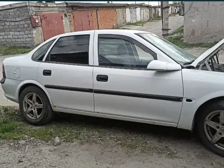 Opel Vectra 1997 года за 850 000 тг. в Рудный – фото 2