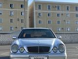 Mercedes-Benz E 320 2000 года за 3 800 000 тг. в Жанаозен – фото 3