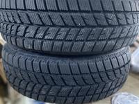 Шины пара зимних 175/65 r 14 2023гүшін25 000 тг. в Алматы