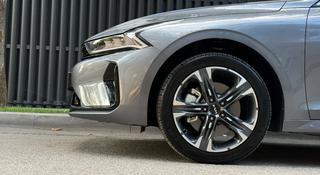 Kia K5 2025 года за 13 300 000 тг. в Алматы