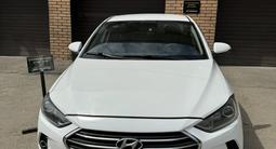 Hyundai Elantra 2018 годаүшін7 850 000 тг. в Алматы
