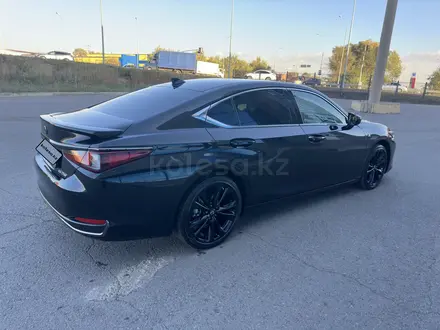 Lexus ES 250 2022 года за 27 000 000 тг. в Караганда – фото 7