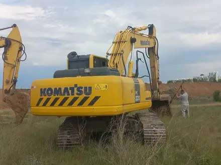 Komatsu  PC220-8 2017 года за 27 000 000 тг. в Астана – фото 3