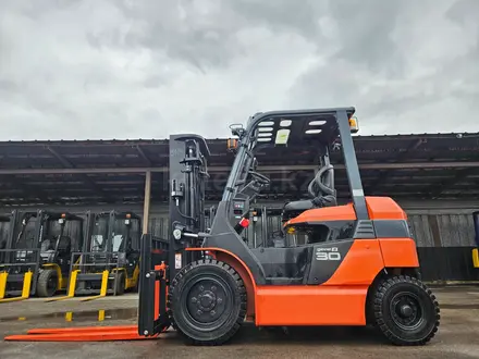 Toyota  TOYOTA 8FB30 , грузоподъемность 3 тонны ,электро 2020 года за 13 700 000 тг. в Алматы – фото 2