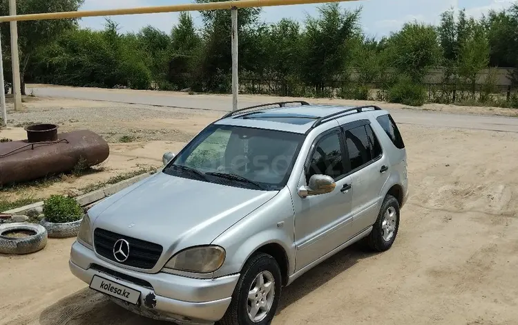 Mercedes-Benz ML 320 1999 годаfor4 500 000 тг. в Алматы