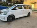 Toyota Vellfire 2011 года за 6 900 000 тг. в Актобе – фото 2