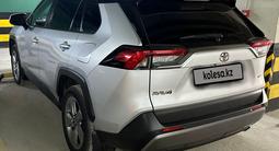 Toyota RAV4 2020 годаүшін15 200 000 тг. в Астана – фото 3