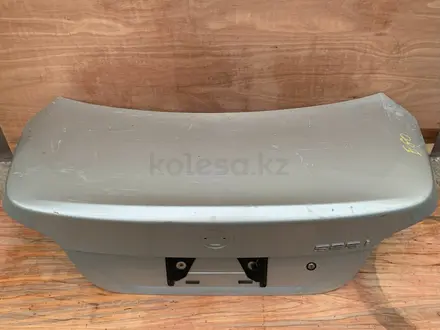 Крышка багажника БМВ E39 E60 F10 за 25 000 тг. в Алматы