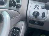 Mercedes-Benz C 180 2002 года за 2 600 000 тг. в Кокшетау – фото 3