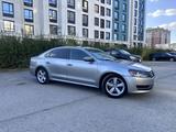 Volkswagen Passat 2013 года за 4 500 000 тг. в Актобе – фото 3