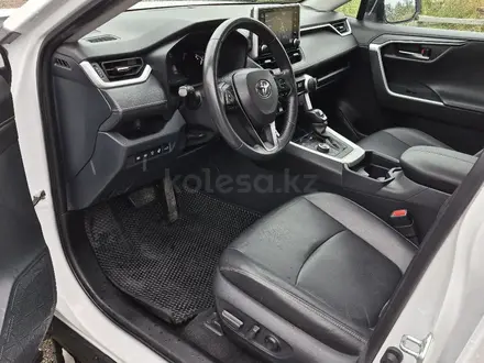 Toyota RAV4 2021 года за 13 900 000 тг. в Усть-Каменогорск – фото 14