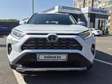 Toyota RAV4 2021 года за 13 900 000 тг. в Усть-Каменогорск – фото 5
