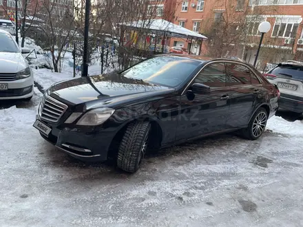 Mercedes-Benz E 200 2011 года за 6 200 000 тг. в Уральск – фото 4