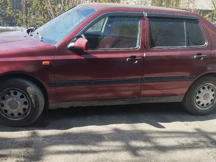 Volkswagen Vento 1992 года за 1 200 000 тг. в Темиртау – фото 3