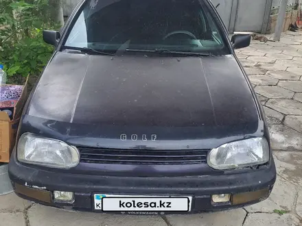 Volkswagen Golf 1996 года за 800 000 тг. в Тараз