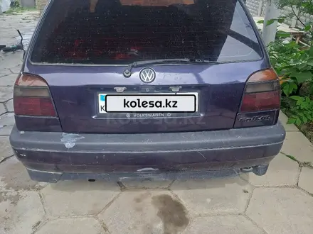 Volkswagen Golf 1996 года за 800 000 тг. в Тараз – фото 3