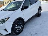 Toyota RAV4 2018 года за 10 900 000 тг. в Костанай – фото 4
