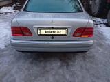 Mercedes-Benz E 230 1995 года за 1 800 000 тг. в Алматы – фото 4