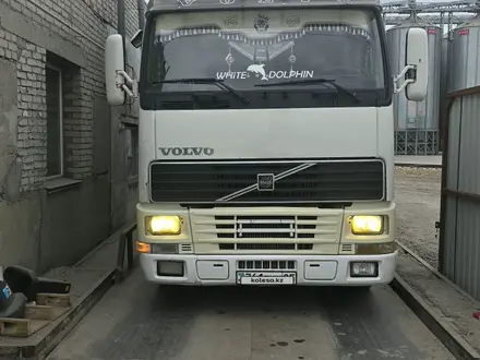 Volvo  FH 2000 года за 21 000 000 тг. в Алматы – фото 7