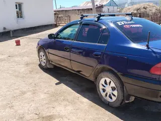 Toyota Avensis, 1998