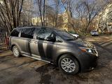 Toyota Sienna 2017 года за 17 300 000 тг. в Астана