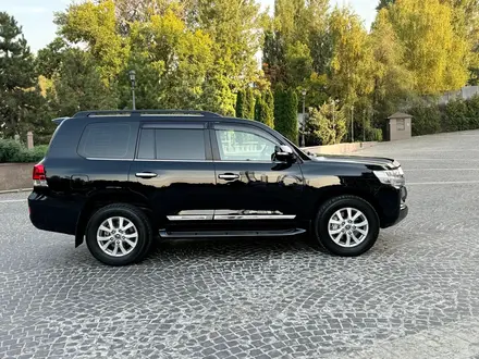 Toyota Land Cruiser 2020 года за 41 200 000 тг. в Алматы – фото 5