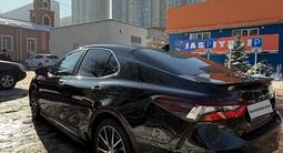 Toyota Camry 2021 годаfor13 500 000 тг. в Алматы – фото 2