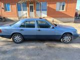 Mercedes-Benz E 230 1992 годаfor1 000 000 тг. в Айтеке би – фото 2