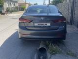 Hyundai Elantra 2018 года за 6 700 000 тг. в Шымкент – фото 2