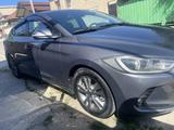 Hyundai Elantra 2018 года за 6 700 000 тг. в Шымкент – фото 4