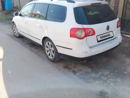 Volkswagen Passat 2006 года за 3 200 000 тг. в Тараз – фото 2