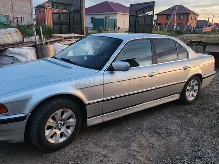 BMW 728 1997 года за 3 200 000 тг. в Астана – фото 2