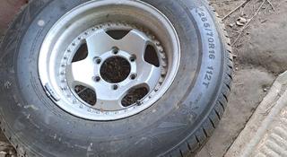 Комплект резины 265/70r16 с дисками за 220 000 тг. в Алматы