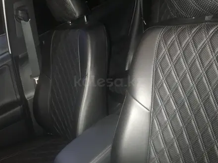 Toyota RAV4 2018 года за 11 500 000 тг. в Астана – фото 10