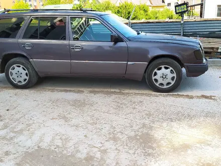 Mercedes-Benz E 230 1992 года за 1 100 000 тг. в Алматы – фото 2
