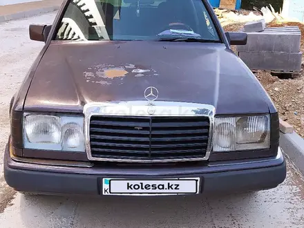 Mercedes-Benz E 230 1992 года за 1 100 000 тг. в Алматы