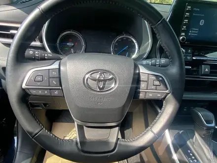 Toyota Highlander 2022 года за 26 500 000 тг. в Алматы – фото 13