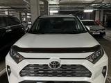 Toyota RAV4 2020 года за 16 200 000 тг. в Атырау – фото 4