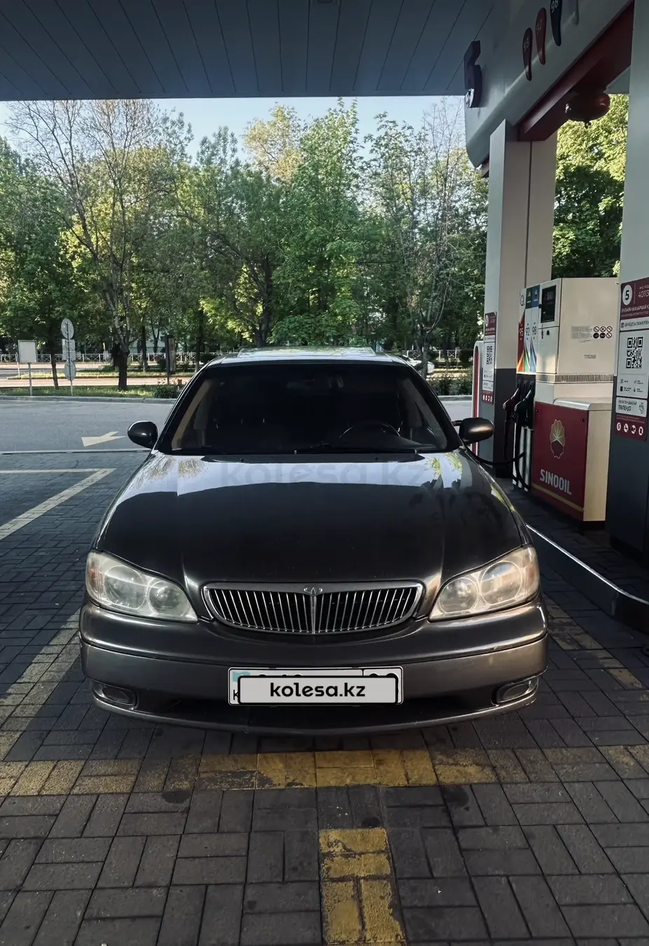 Infiniti I30, 2001