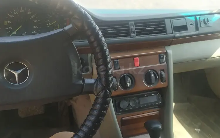 Mercedes-Benz E 230 1989 года за 1 500 000 тг. в Шу