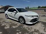 Toyota Camry 2018 годаүшін13 600 000 тг. в Алматы